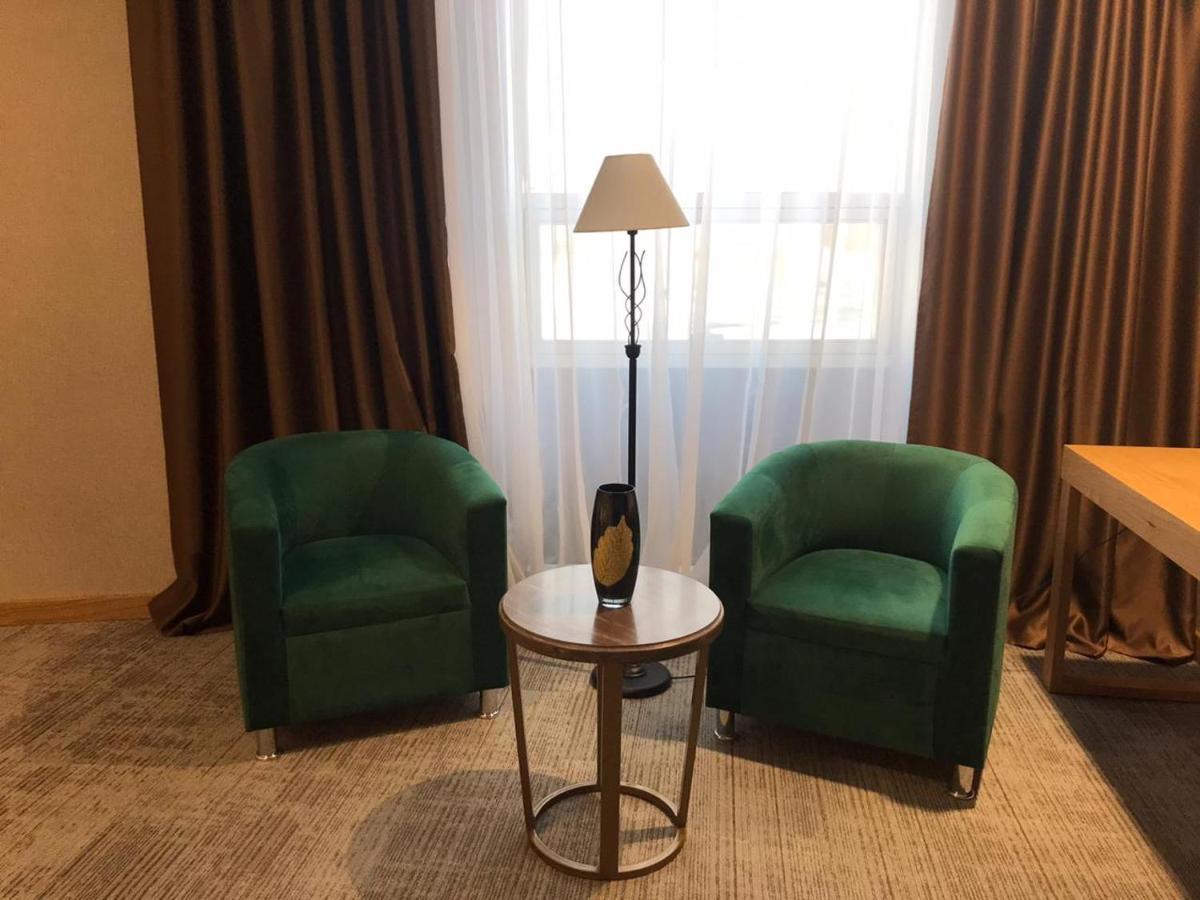 Jj Hotel Αστάνα Εξωτερικό φωτογραφία