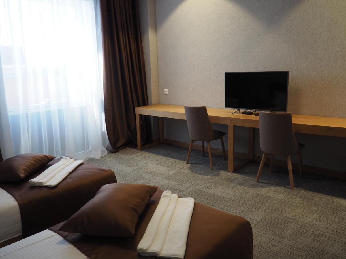 Jj Hotel Αστάνα Εξωτερικό φωτογραφία
